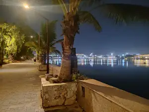 Marine Drive (Telibandha Lake)