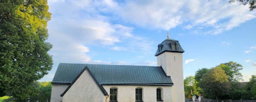 Gryts Kyrka & Kyrkogård