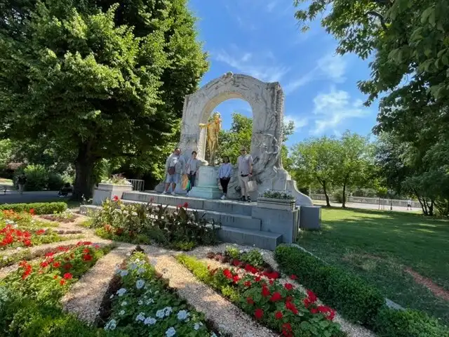 Các khách sạn gần Wiener Stadtpark