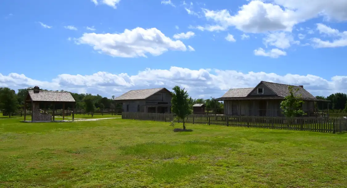 Hotels near Osceola History - Pioneer Village