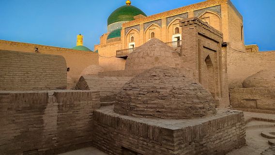 Pakhlavan Makhmud Mausoleum