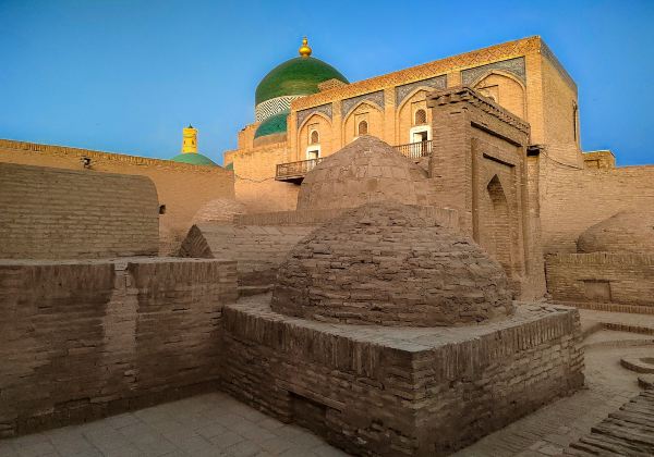 Pakhlavan Makhmud Mausoleum