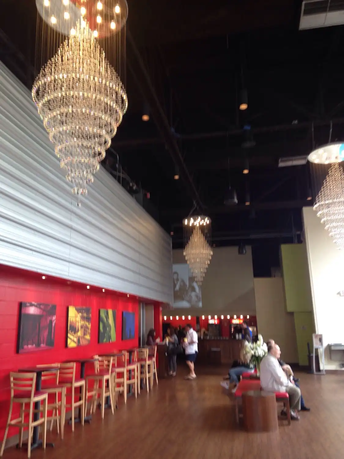 Hotels near Harbor Playhouse