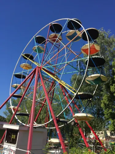 Pretpark De Valkenier