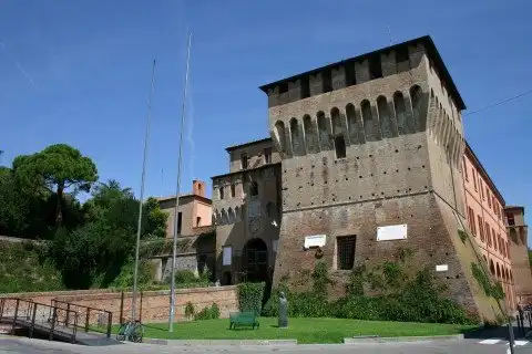 Hotels in Camporgiano