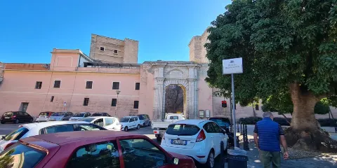 Porta Cristina