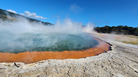 Pohutu Geyser
