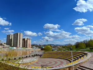 Yadeqaran Park