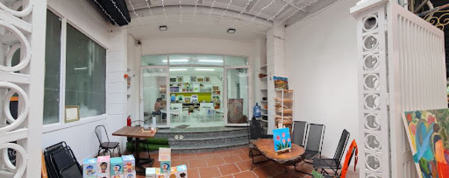 Danang Art Studio & Class (Daily Art Workshop) - Lớp Vẽ Cánh Cam