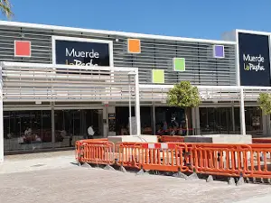 Muerde la Pasta Luz Shopping