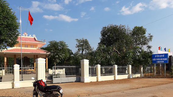 Làng du lịch cộng đồng Đăk Răng