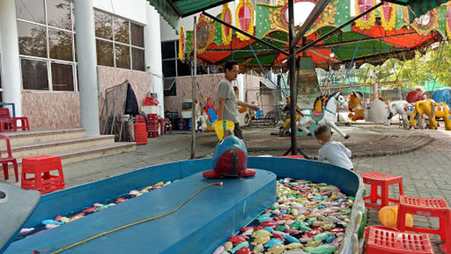 Khu vui chơi cảm giác mạnh Cung Văn Hoá Thiếu Nhi