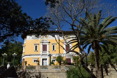 Palacio Portales