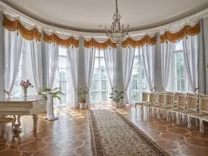 Bogoroditsk Palace Museum and Park
