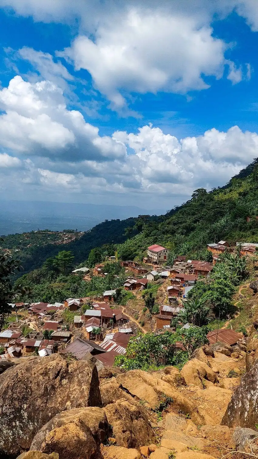 Hotels near Mount Agou