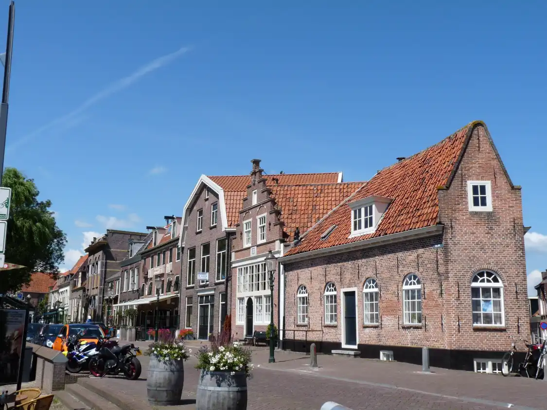 Hotels near Flessenscheepjes Museum