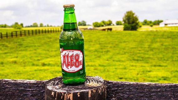 Ale-8-One Bottling Co