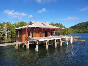 Tumbak Island Cottage
