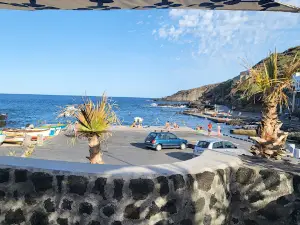 Cala Gadir di Gianluca Salerno, Zorro e Famiglia