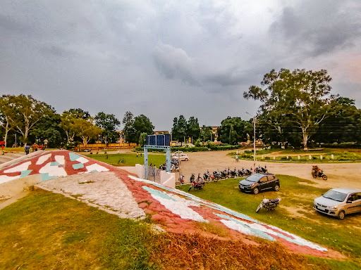 Athletics professional training academy