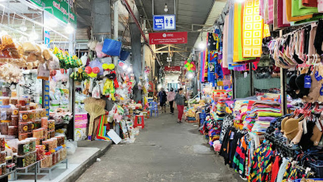 Chợ đêm Lê Duẩn