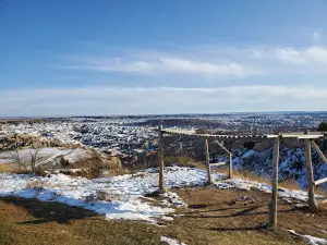 Red Shirt Table Overlook