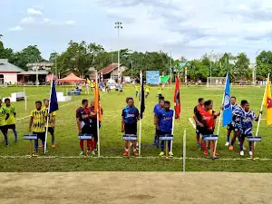 Lapangan bola kaki lelilef sawai