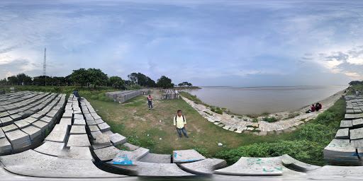 Padma Riverbank Bottola