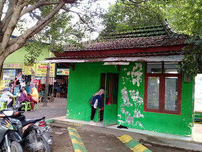 Taman Bermain Anak-Anak Kebon Rojo