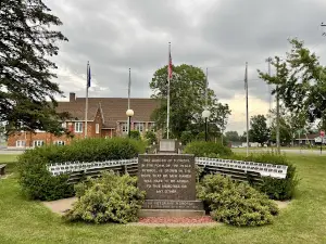 Veterans Memorial Shady Side Park