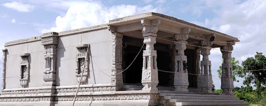 Bichale Sri Ragavendra Teerthara Moola Brundavana