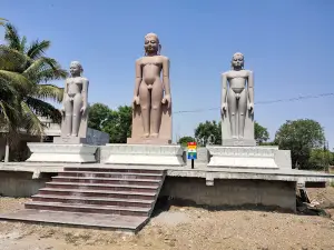 Bhagwan Parshwnath Digambar Jain Atishaya Kshetra, Kognoli