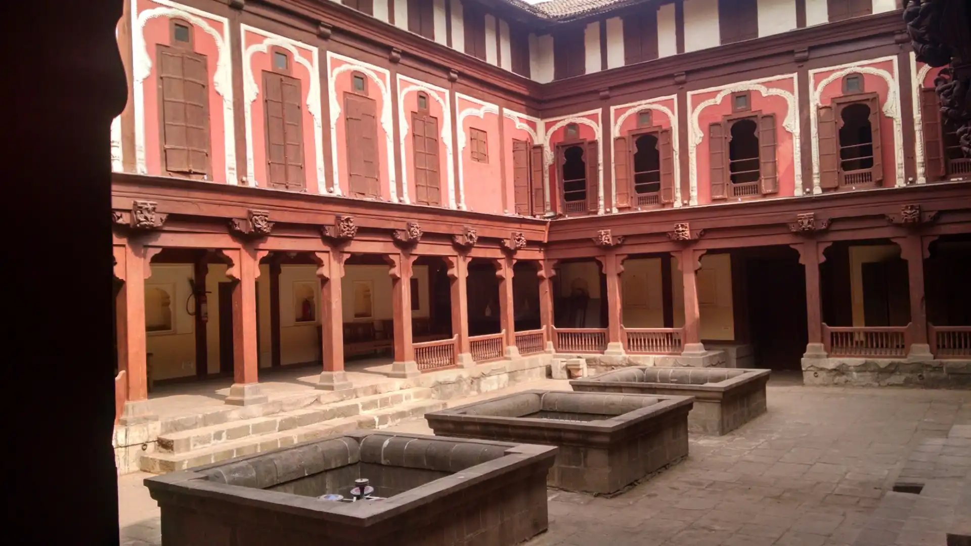 Hotels near Vishrambaug Wada