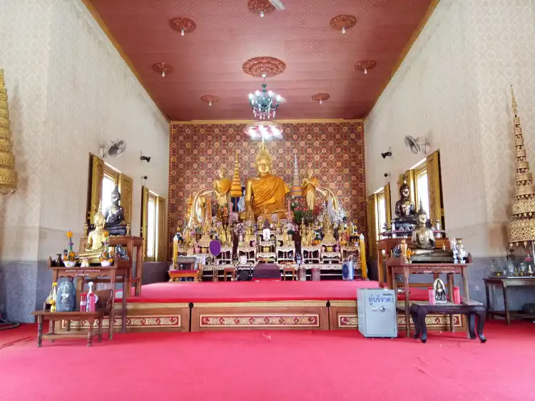Hotels in Renu Nakhon District