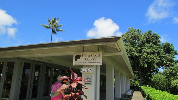 Hana Coast Gallery