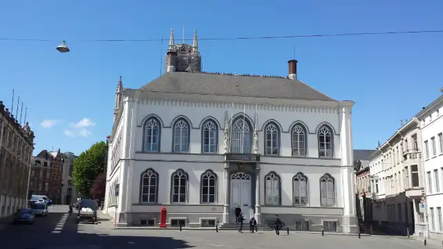 鄰近Episcopal Palace的酒店