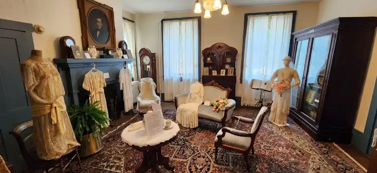 Hotels in Hillsboro