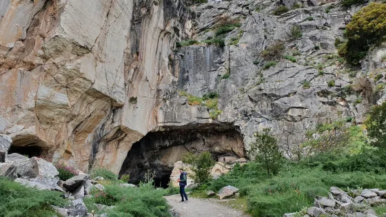 Davelis Cave