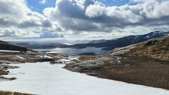 Løkjelsvatnet