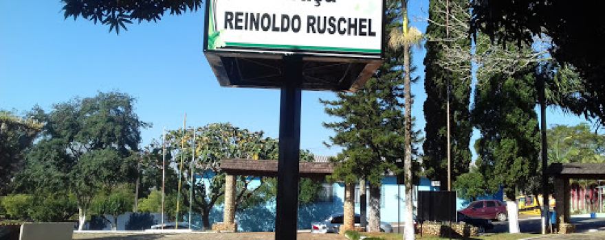 PRAÇA MUNICIPAL REINOLDO RUSCHEL