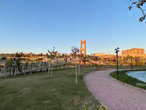 Altınözü Ters Altın Konak