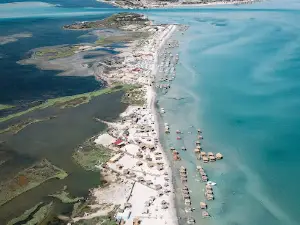 La Plage de Ghar El Melh (El Bort)