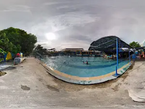 Waterboom Tirta Kencana