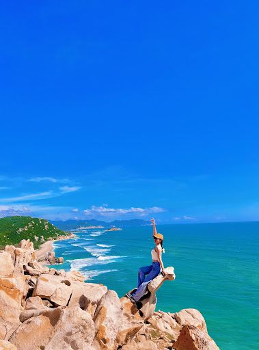 Compare 4 airports near Vinh Hai