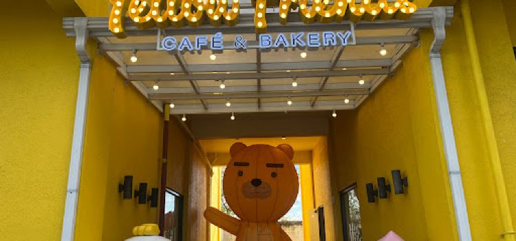 Yellow Friends Café and Bakery