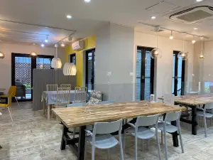 Yatsu Cafe