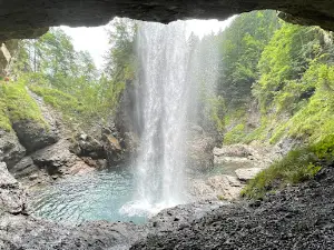 Bergli Stüber Waterfall