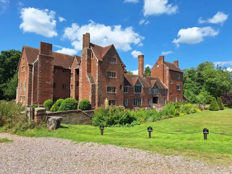 Hotels in Chaddesley Corbett