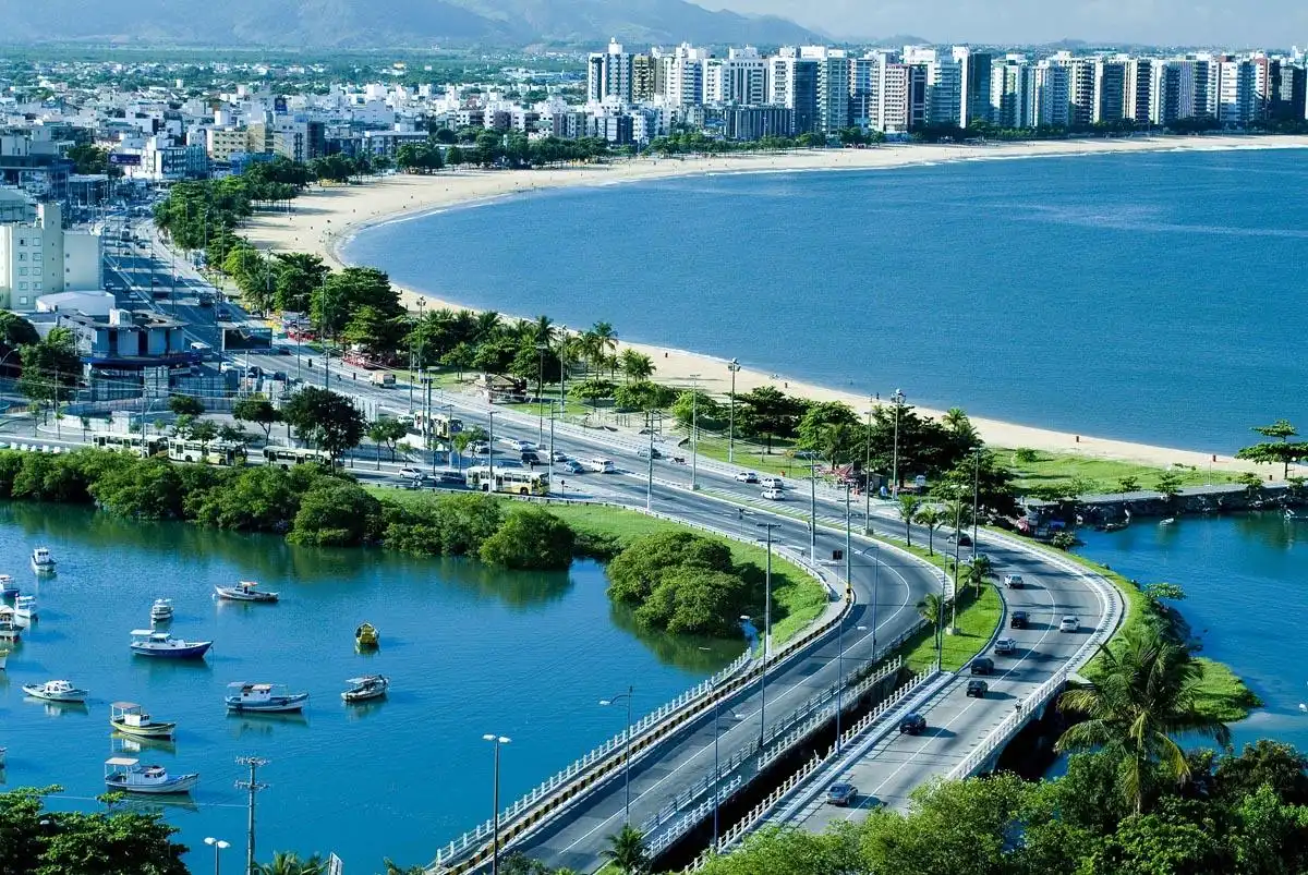 Hotels near Camburi Beach