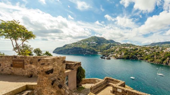 Aragonese Castle